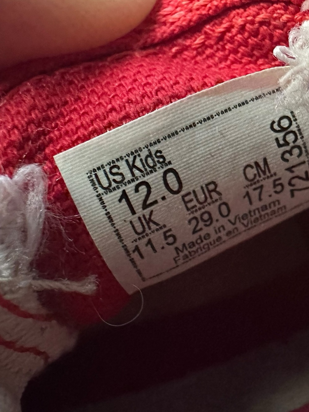 Vans Classic Slip-On Sneakers Where's Waldo Beach Theme Toddler Size 12 - Picture 7 of 7
